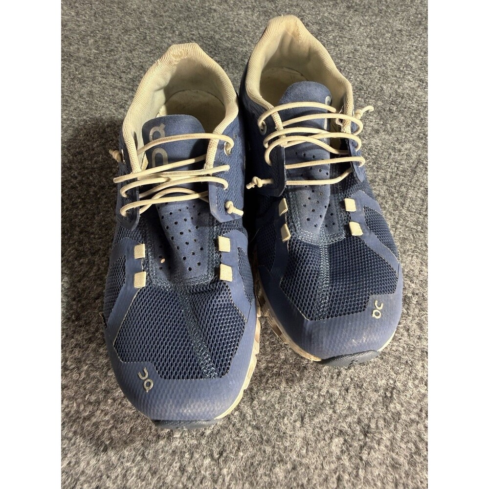 On Cloud 5 Women’s Running Shoes – Navy/Cream – Size 7.5 – Good Condition